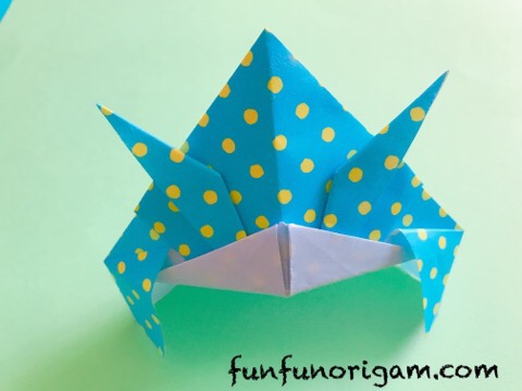 折り紙でかぶとの折り方 簡単だけどかっこいい 子どもの日に たのしい おりがみ